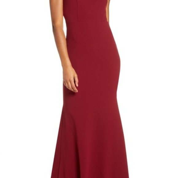 LULUS Strappy Back Crepe Mermaid Evening Gown - Picture 3 of 5